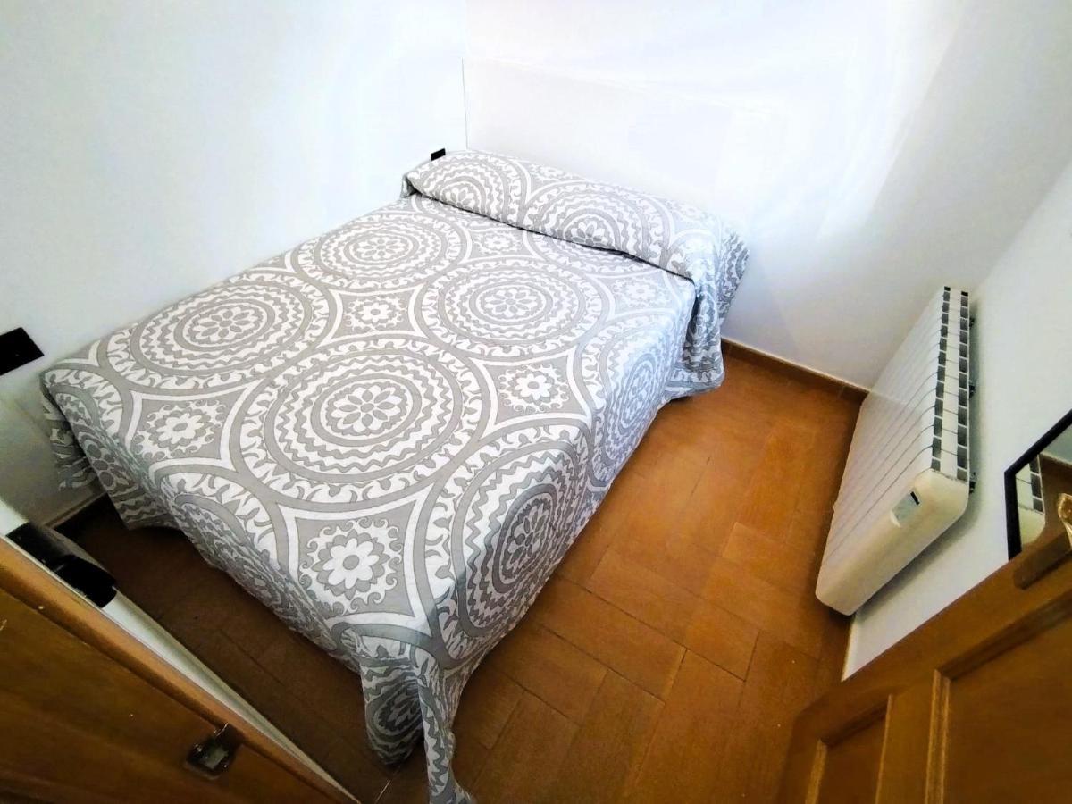 Puerta Del Sol - Apartamento Para 4 Madrid Exteriör bild