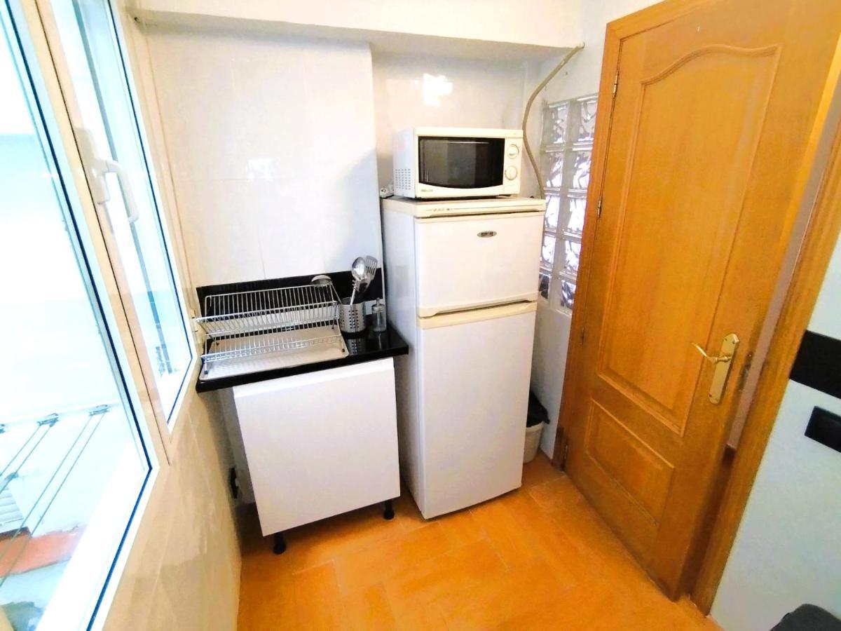 Puerta Del Sol - Apartamento Para 4 Madrid Exteriör bild
